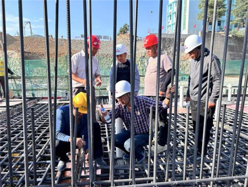 国庆不停工 攻坚不“打烊”丨湖北太阳成集团官网公司的“节日工程日记”